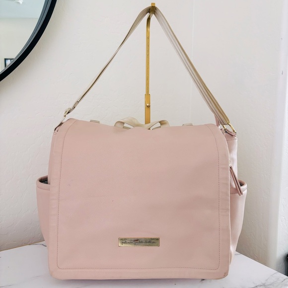 Petunia Pickle Bottom Handbags - Petunia Pickle Bottom‎ BBML-596-00 Boxy Backpack, Blush Leatherette